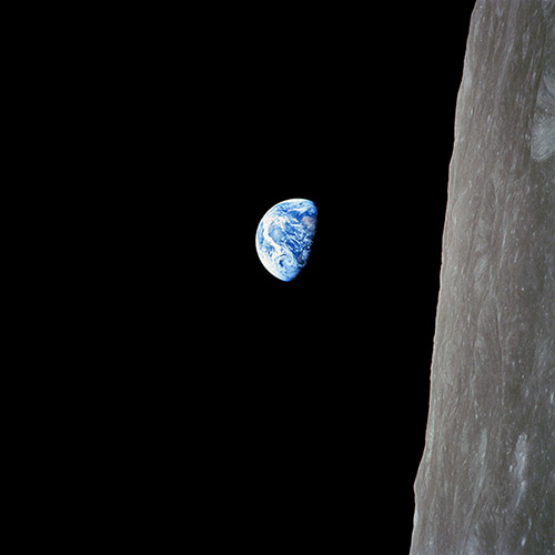 Earthrise-giusta